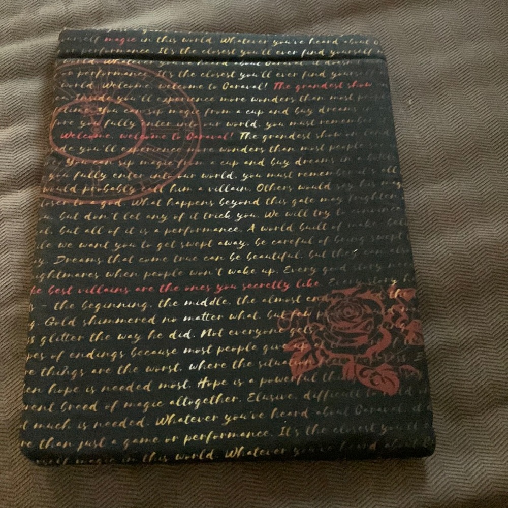 Carvel by Stephanie Garber booksleeve never used